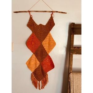 CROCHET Retro Granny Square Wall Hanging